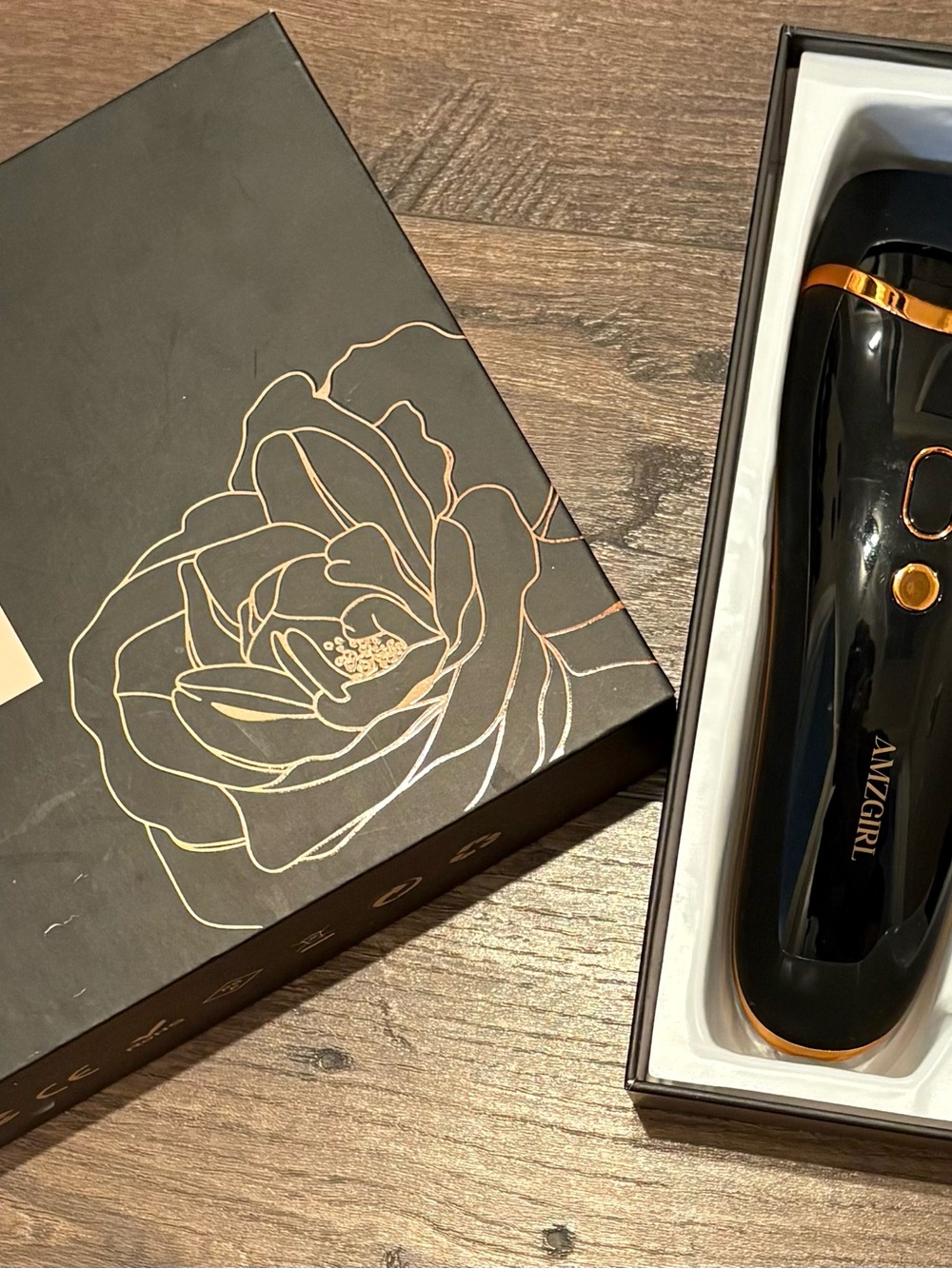 ANZIGIRL Black and Gold Personal Beauty Device